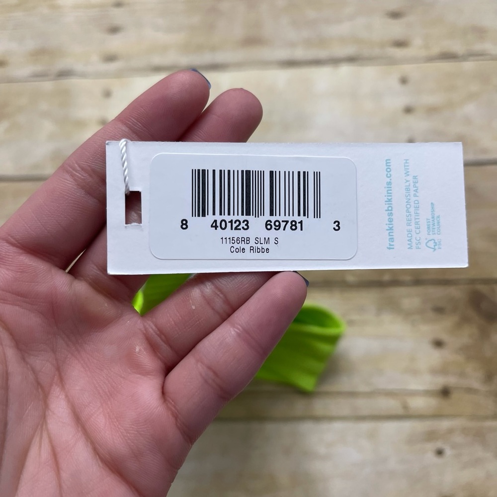 Frankies Bikinis SET. Cole Ribbed Top & Cole Ribbed Cheeky Bottom in ‘slime’ - Picture 7 of 11